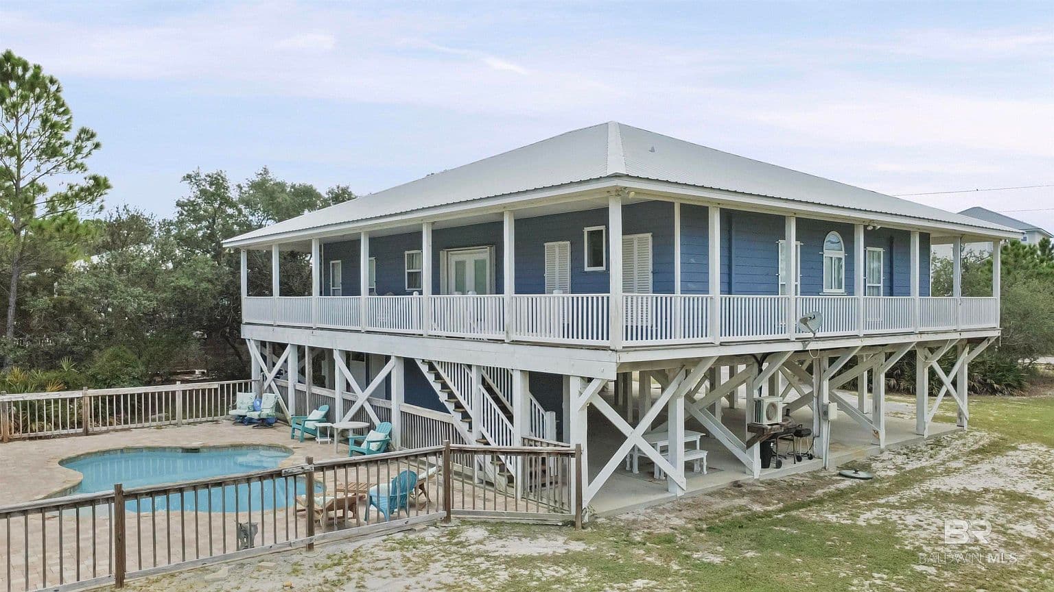 6711 Driftwood Dr - Image 3