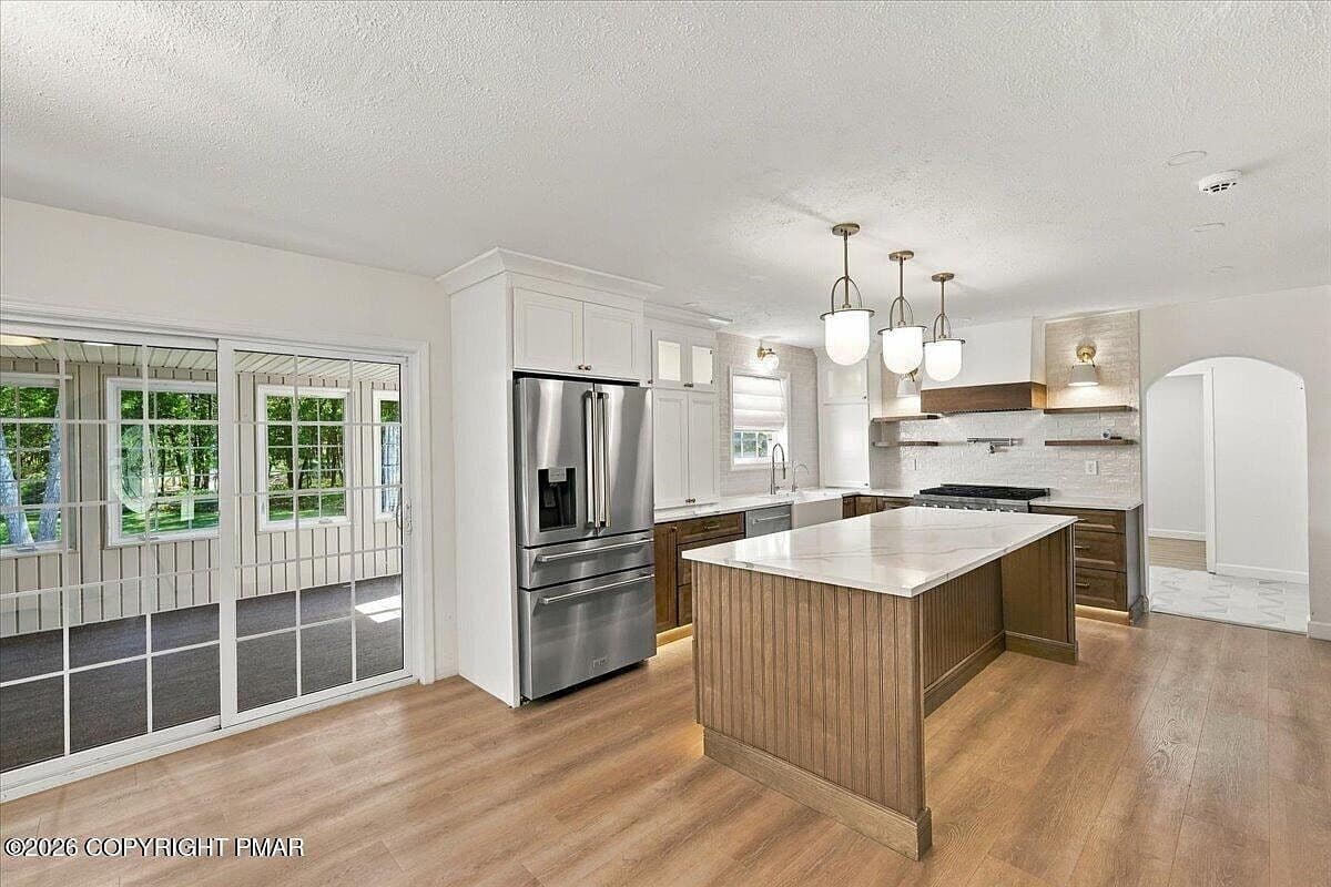5190 White Birch Dr - Image 3