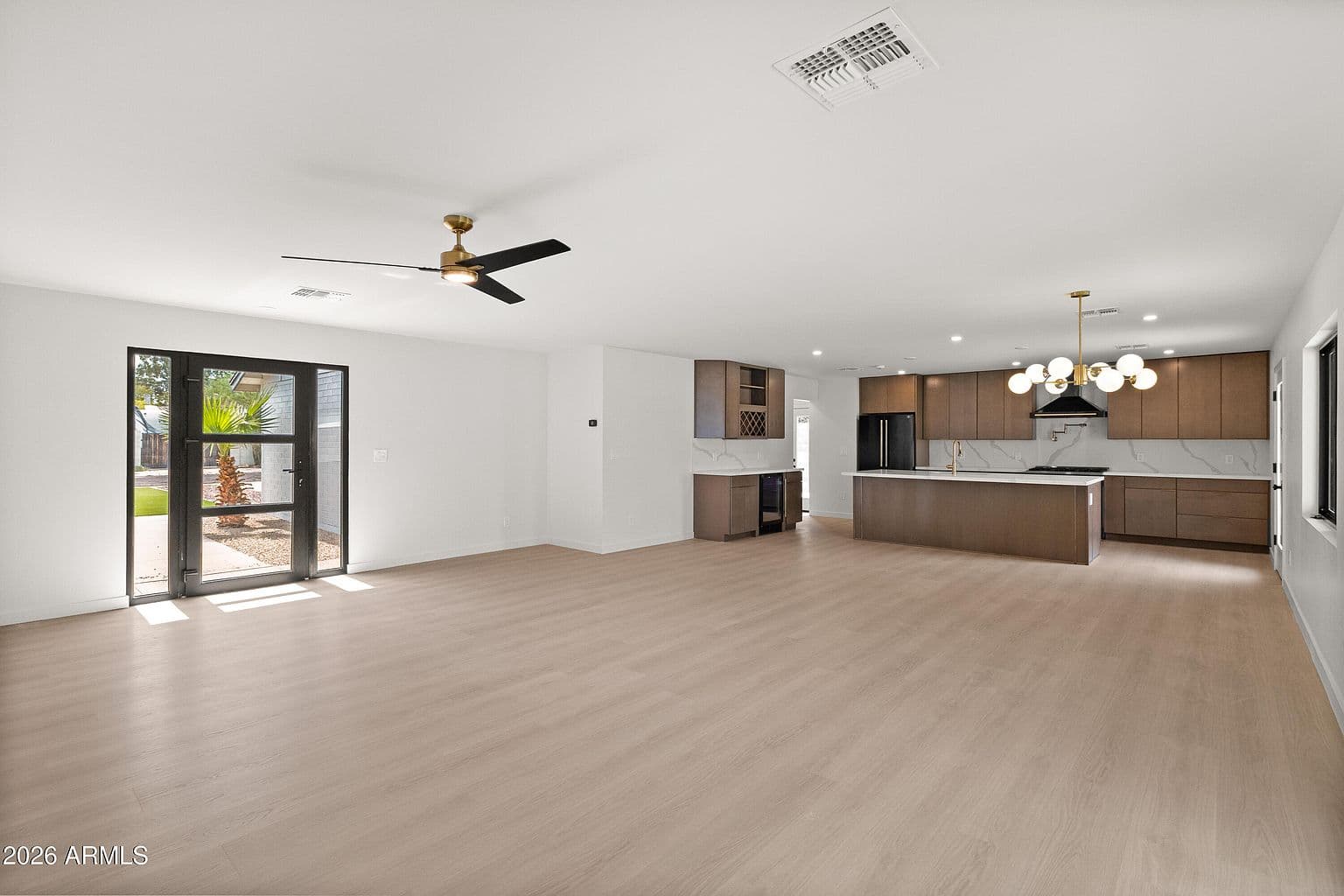 10010 N 29th Street — photo 4