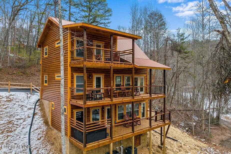1446 Silver Poplar Ln - Image 2