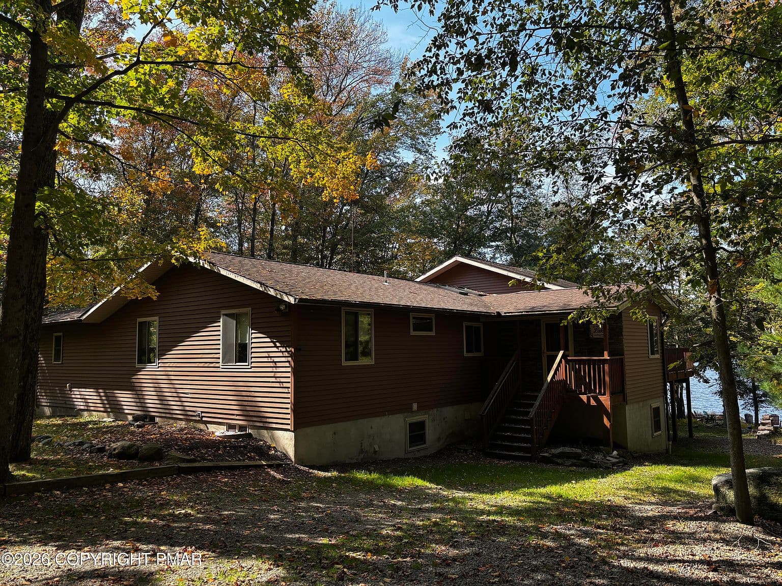 77 Lake Dr E - Image 3