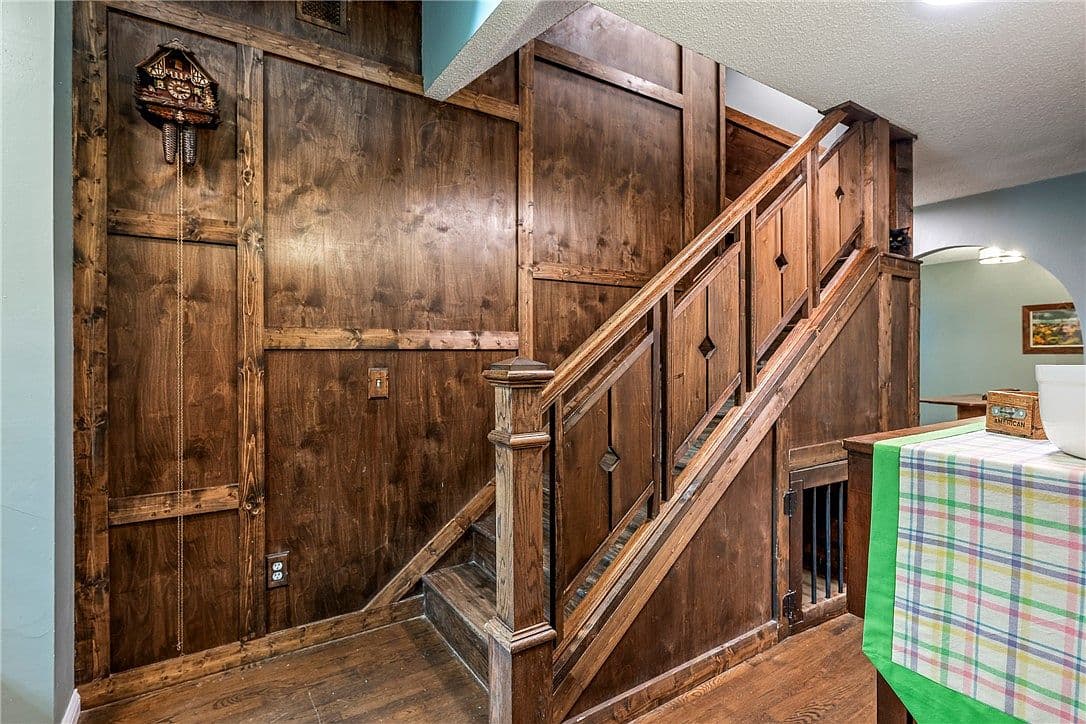 2906 Northaven Dr - Image 2