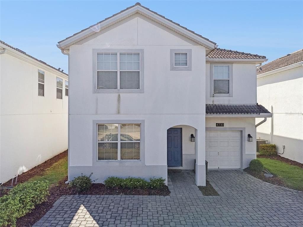 4730 Sleepy Hollow Dr