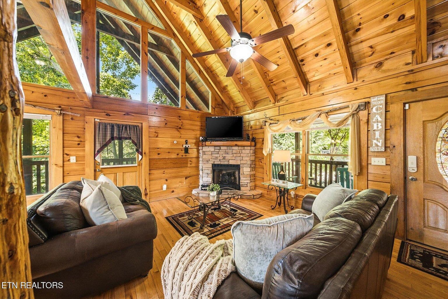 2606 Tree Top Way - Image 3
