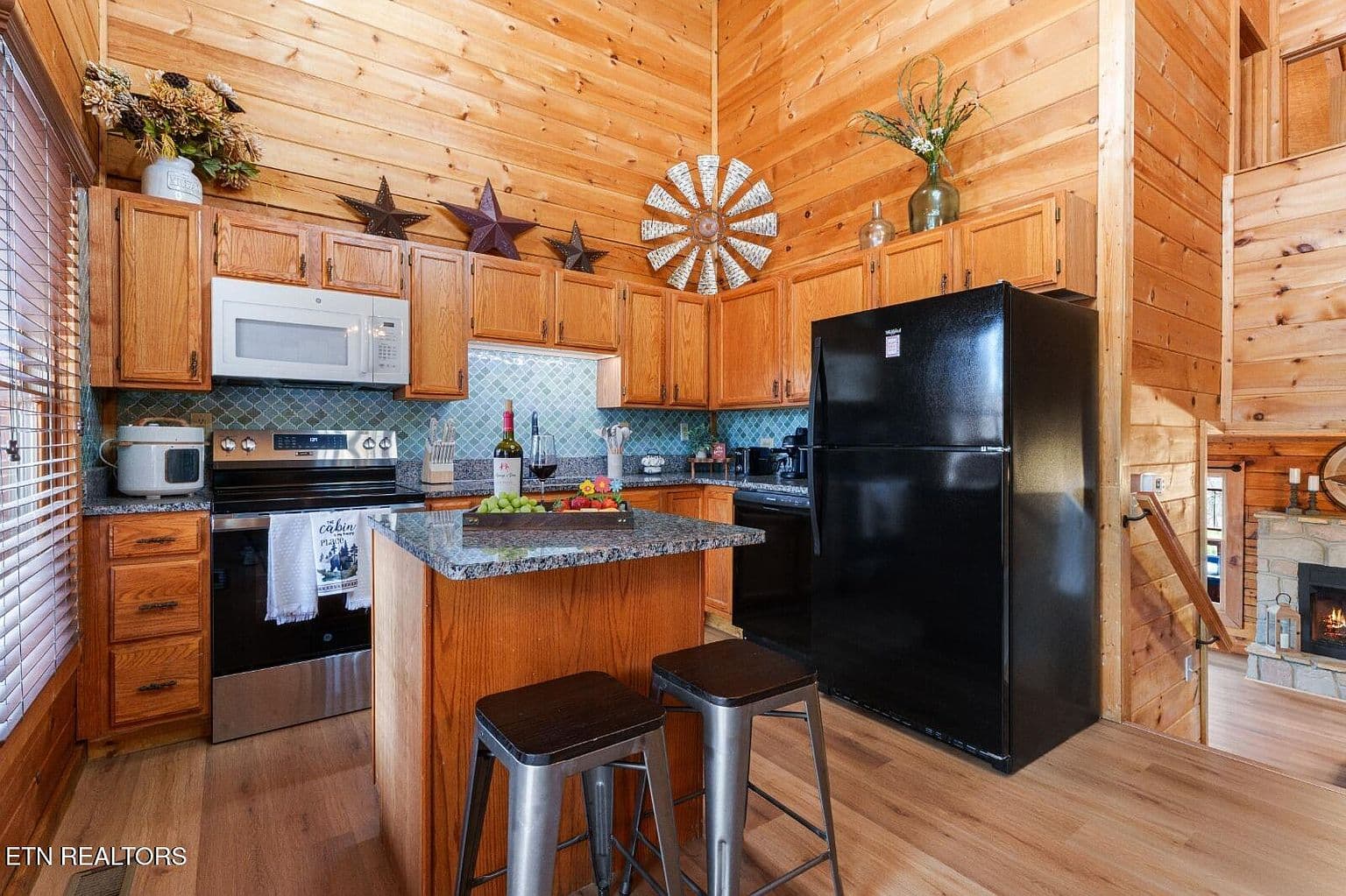 1628 Ginnys Trl — photo 6