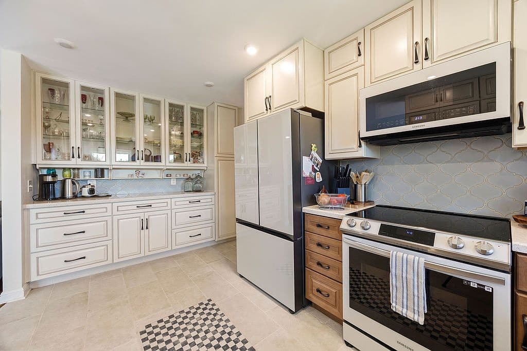 19045 Pinecrest Ln — photo 6