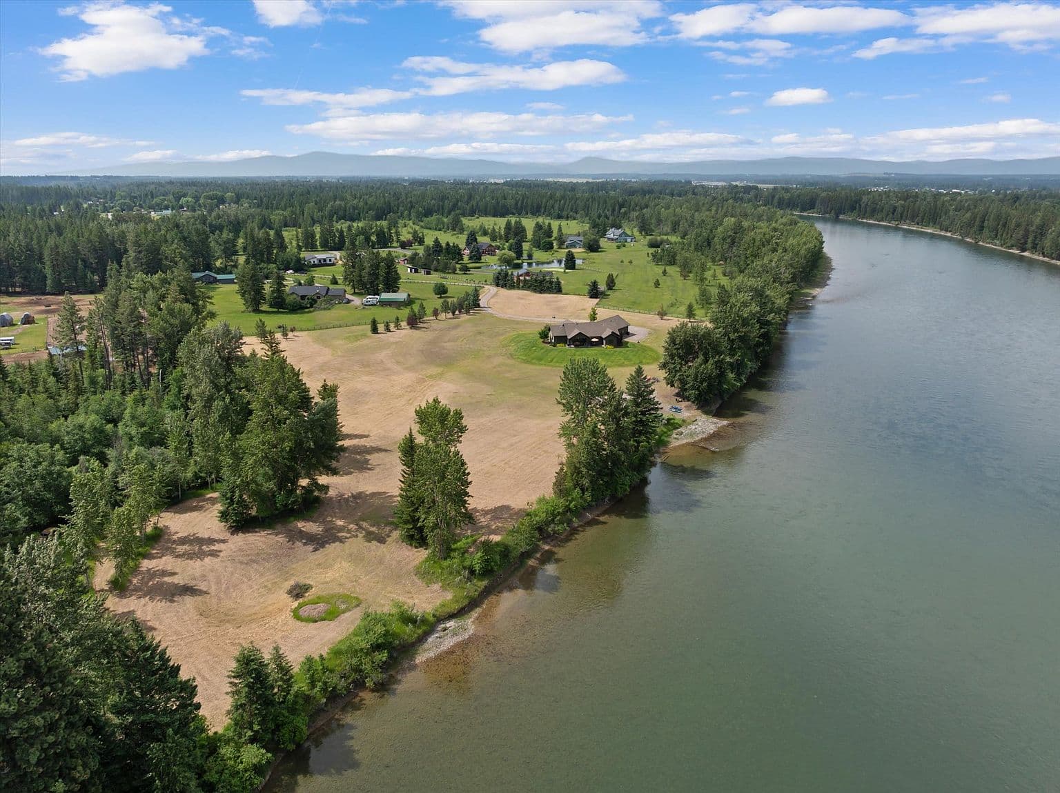1398 Waters Edge Way - Image 3