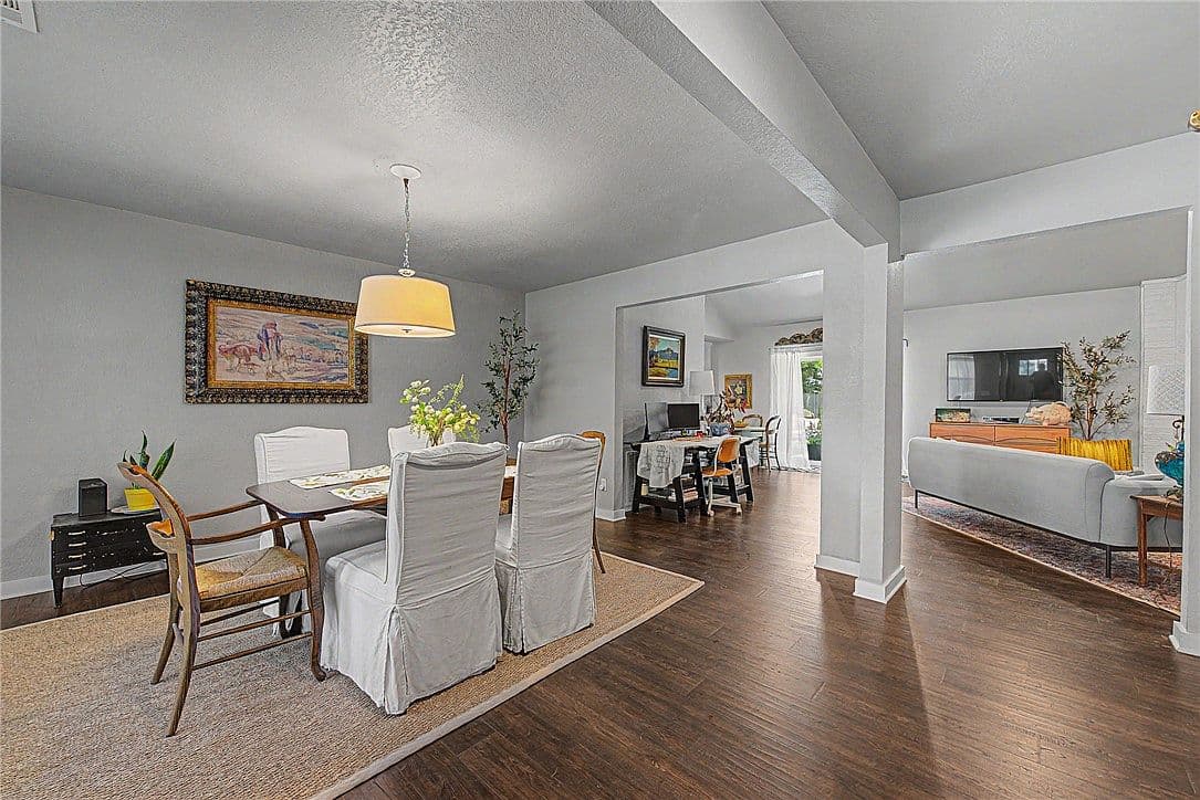 310 Sw 11th St - Image 3
