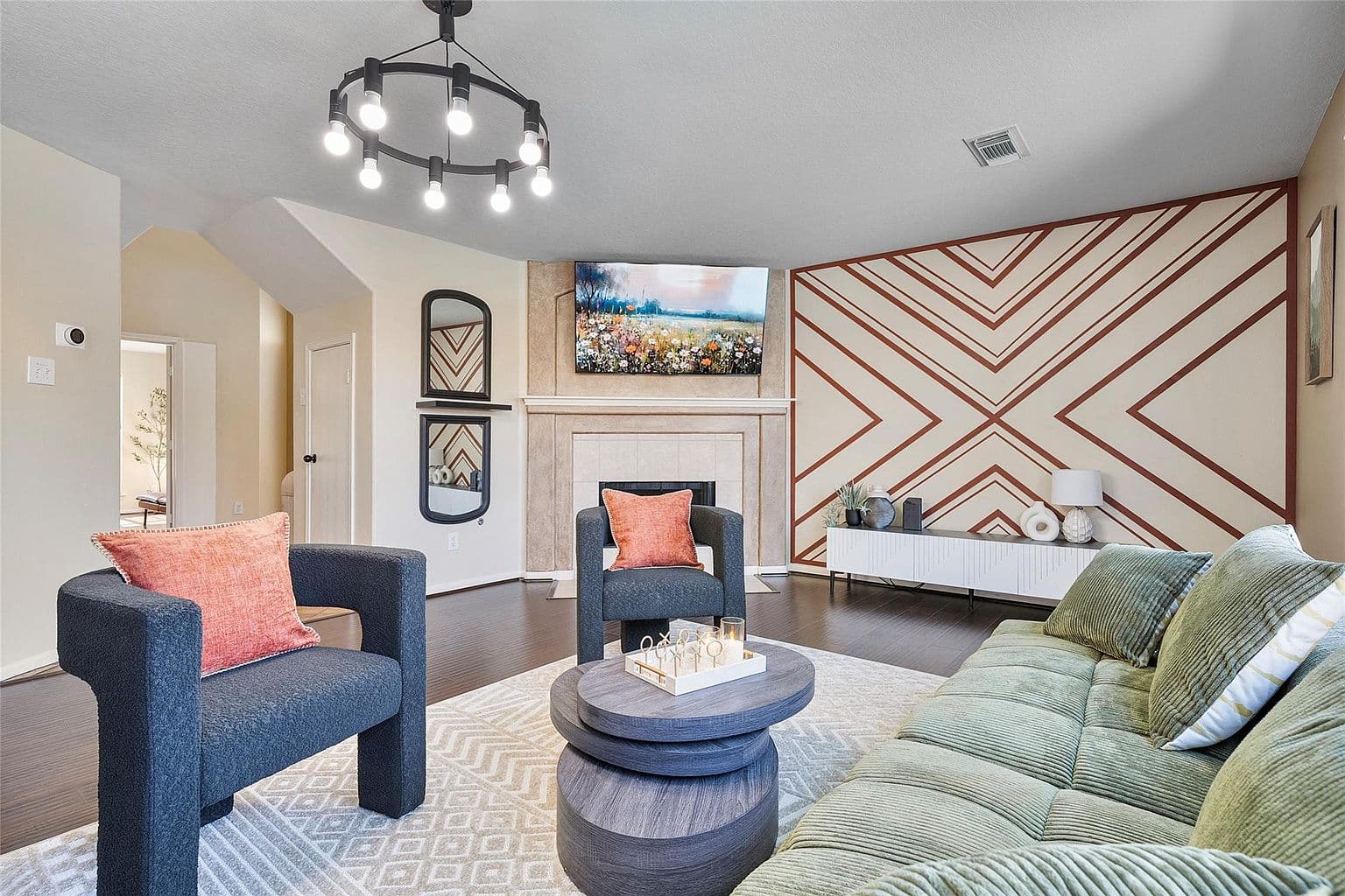 507 Northvalley Dr - Image 2