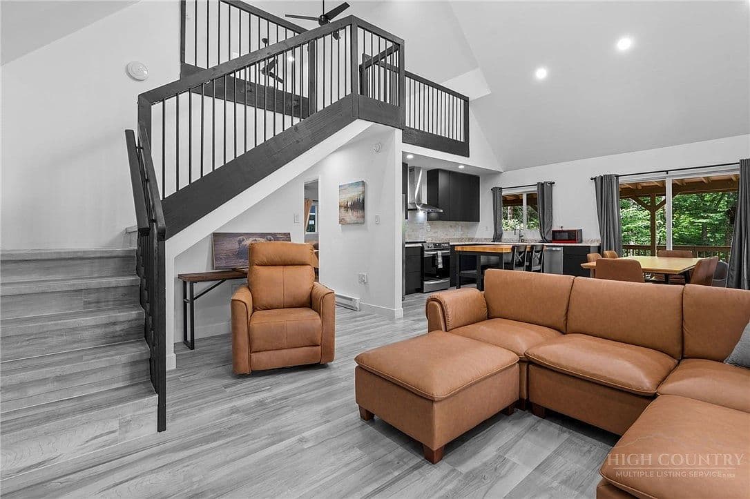 229 Greenbriar Road — photo 5