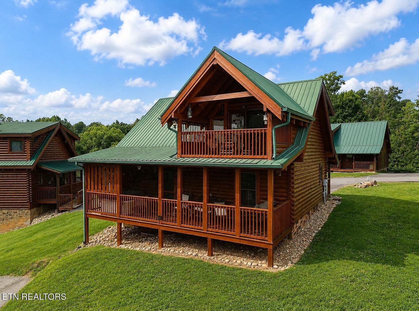 612 Cherry Blossom Way - Image 2