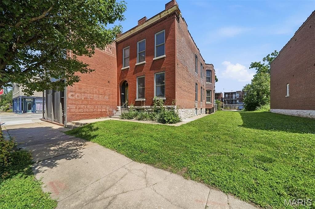 4249 Arco Ave - Image 2