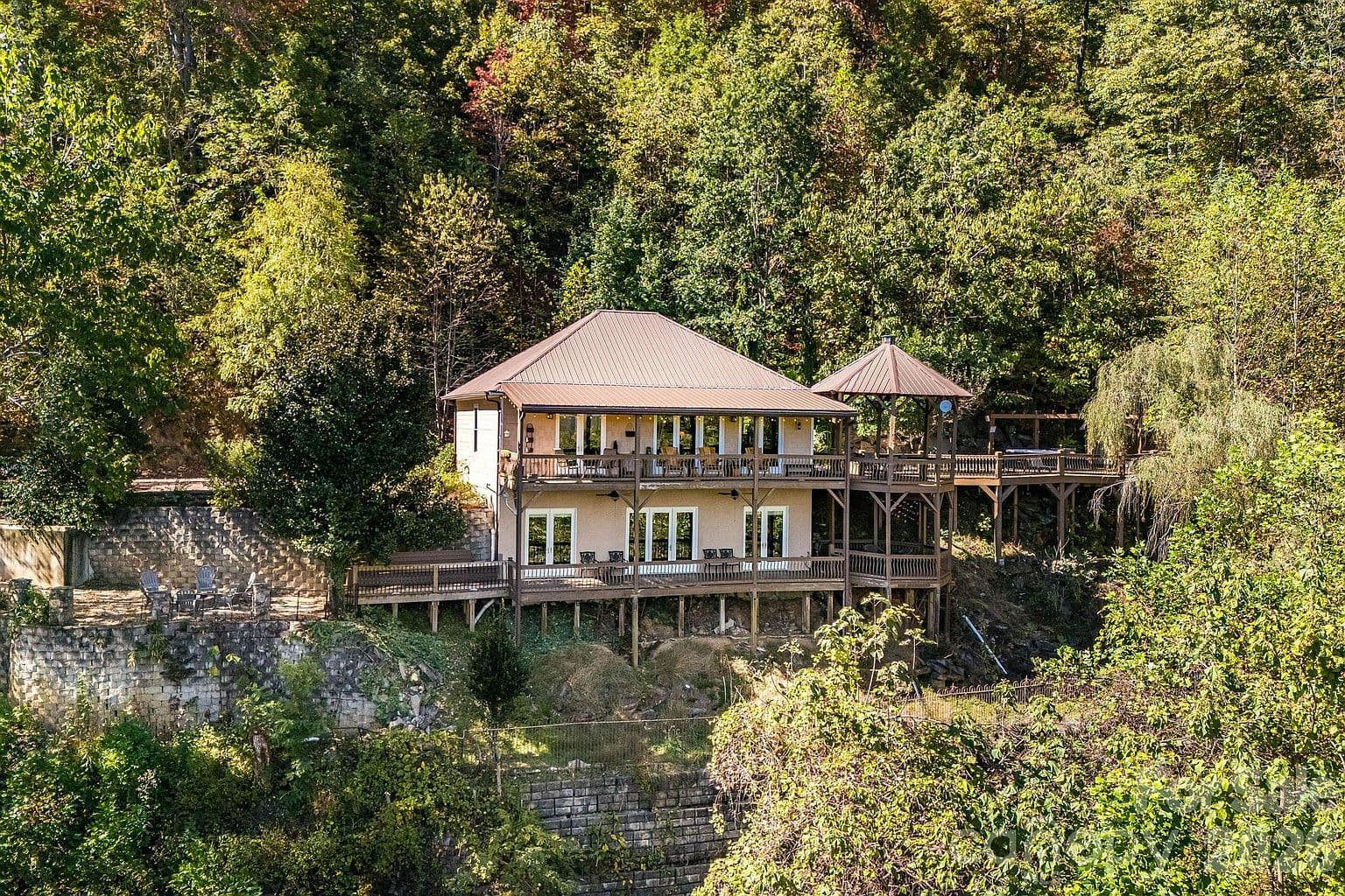 2076 Fontana Rd Bryson City NC 28713 - Image 3