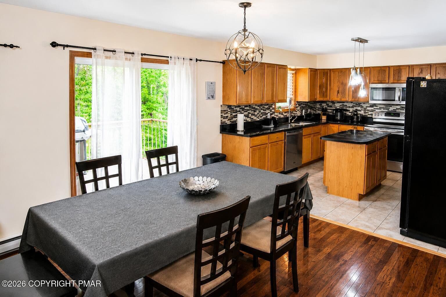 132 Crystal Dr — photo 5