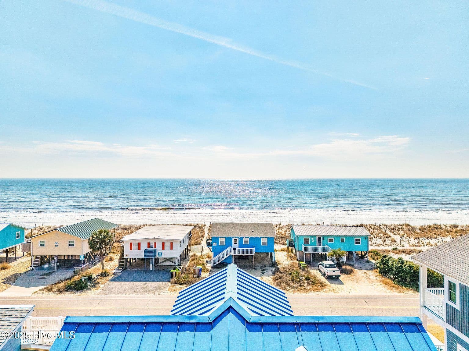 318 E Beach Drive - Image 2