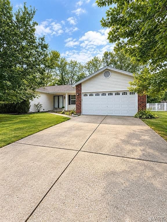 3 Fairfax Dr