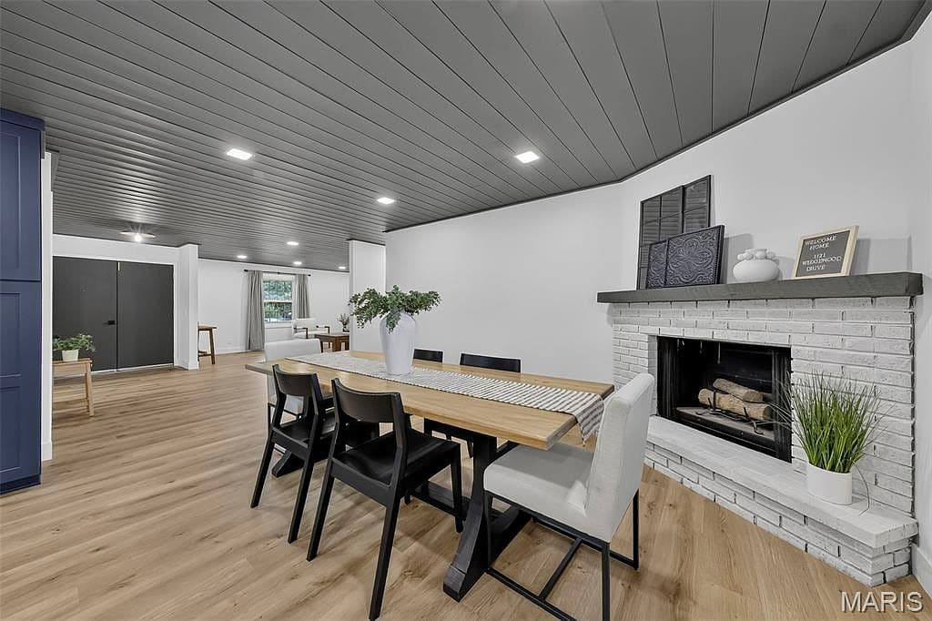 1121 Wedgewood Dr - Image 3