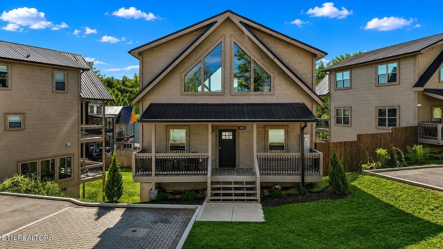 2872 Sequoia Rd - Image 2