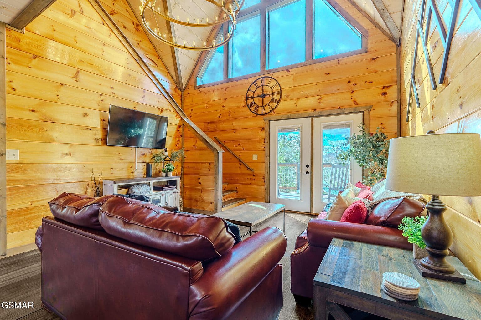 2053 Eagle Feather Dr - Image 3