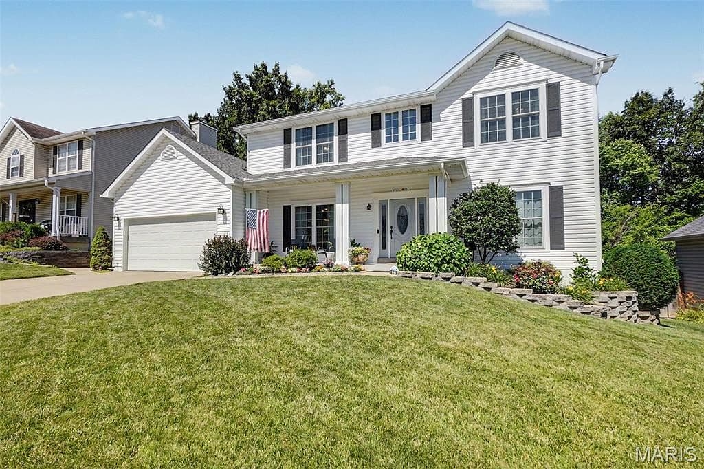 941 Shady Path Ct - Image 2
