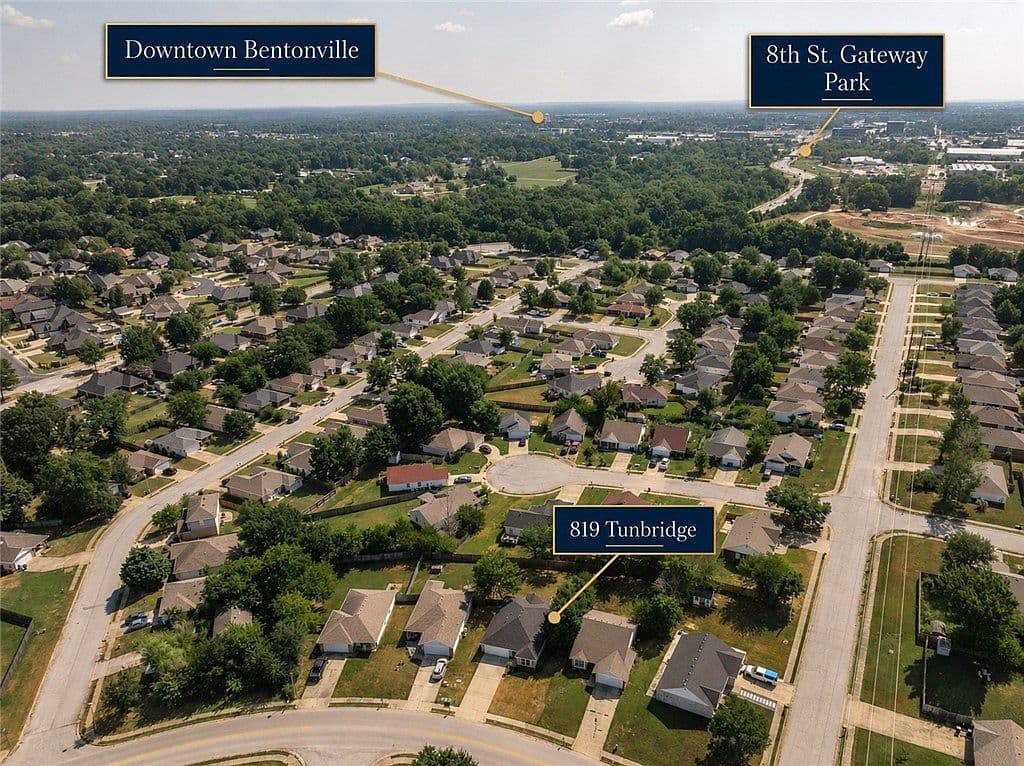 819 Tunbridge Dr - Image 2