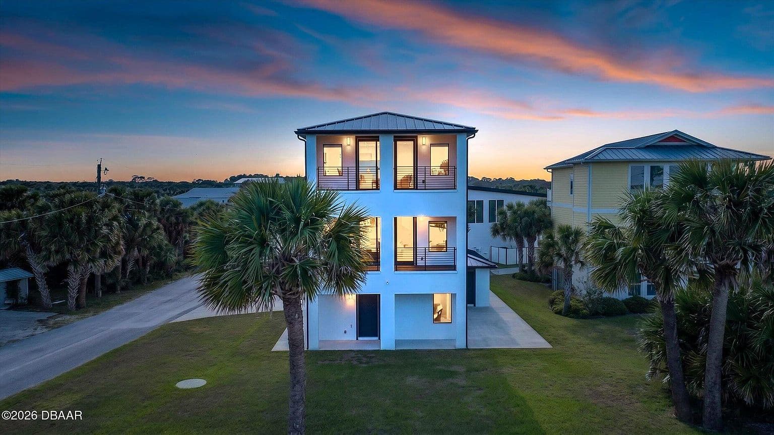 2946 N Ocean Shore Blvd