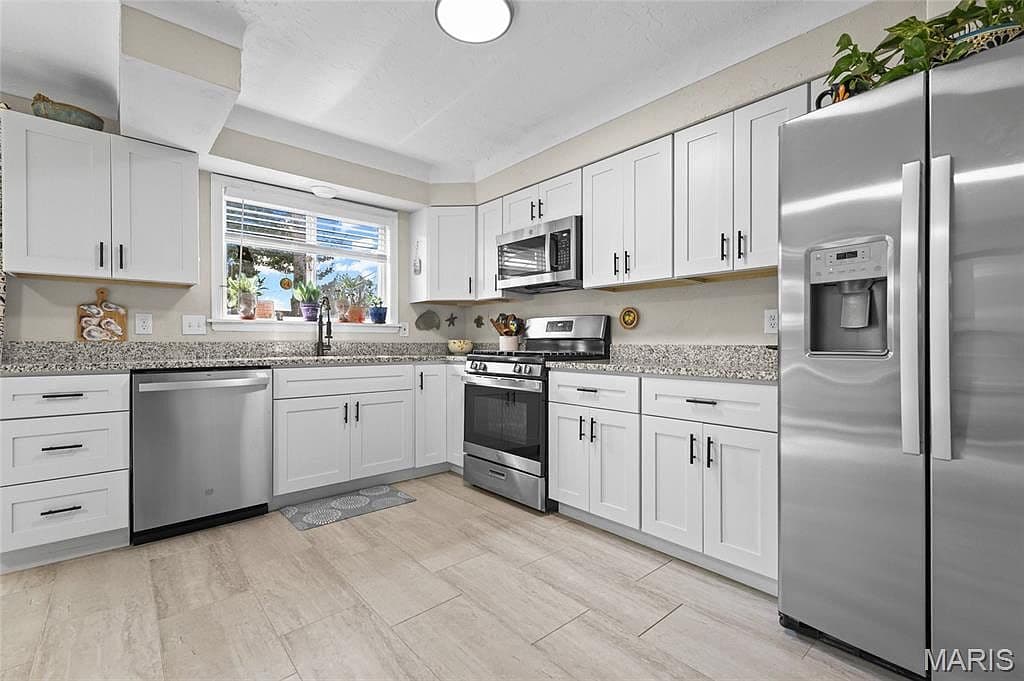 22 Saint Mark Dr — photo 5