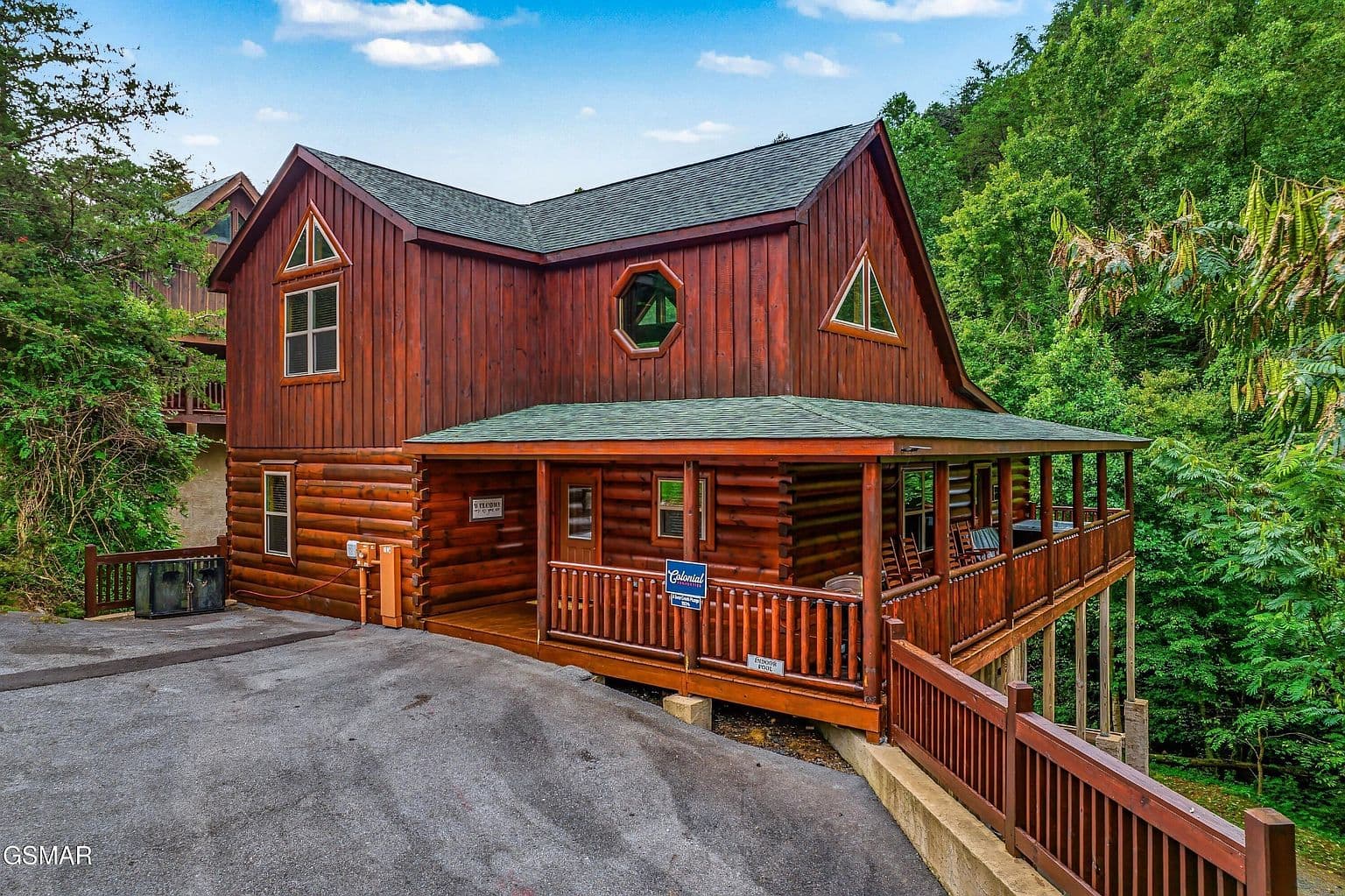 1924 Bear Creek Falls Way