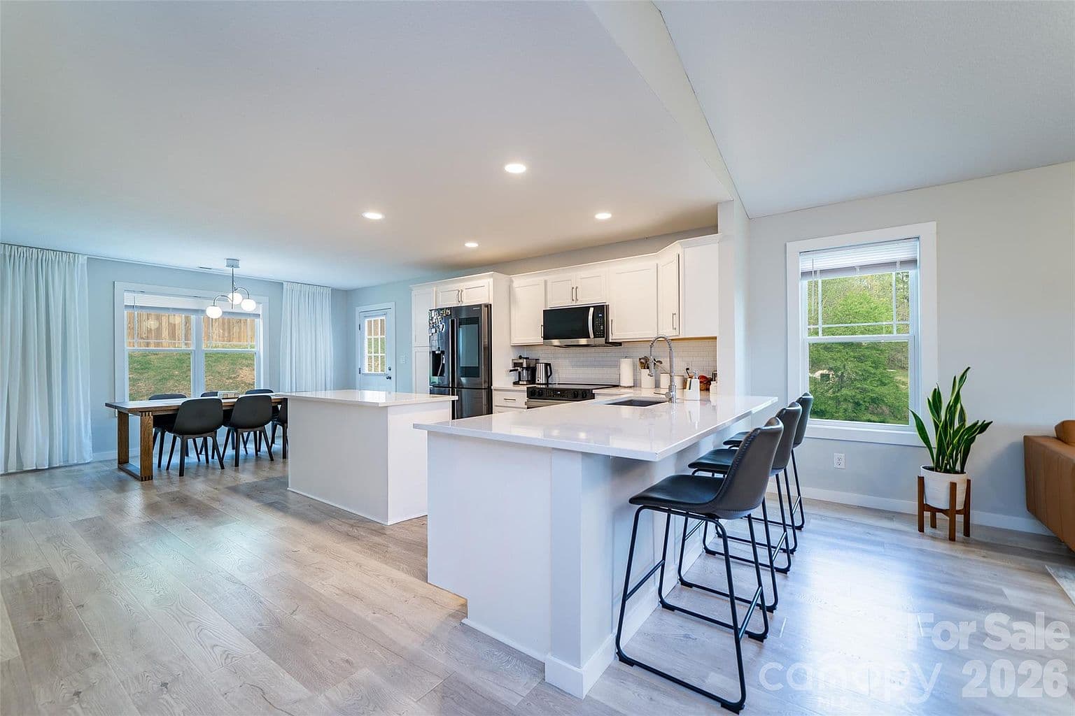 16 Danielbrooke Dr — photo 5