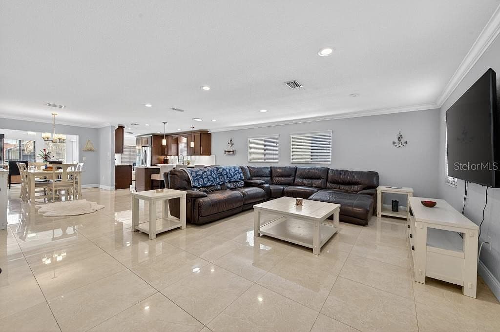 110 Cimmaron Drive — photo 6