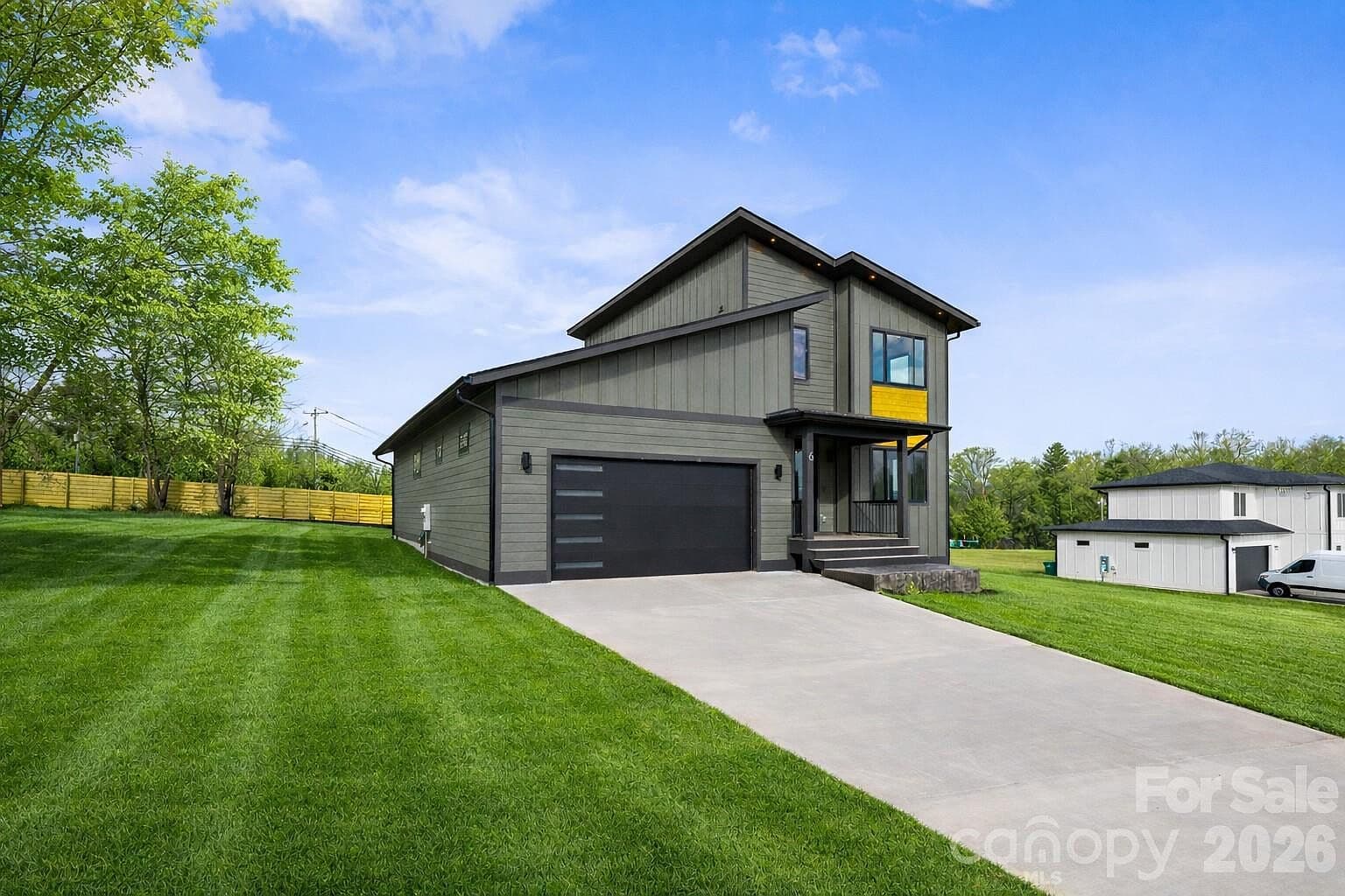 145 Banjo Ln - Image 3