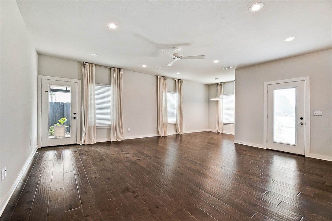 3917 Sw Peachwood Dr - Image 3