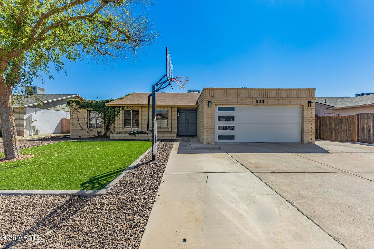 535 W Pantera Avenue - Image 2