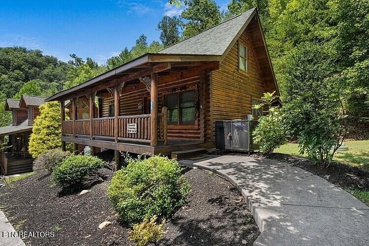 3143 Smoky Ridge Way - Image 2