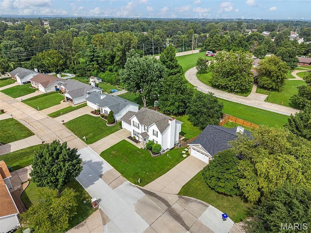 308 Harper Ct - Image 2
