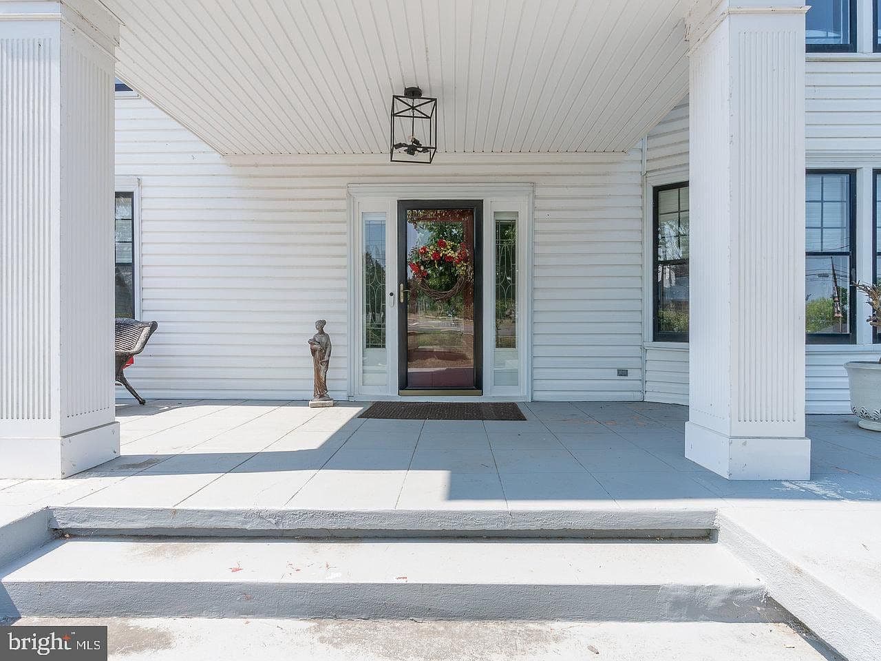 113 W Main St — photo 6