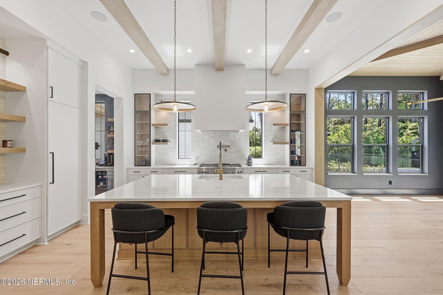 4650 Palm Valley Road - Image 2