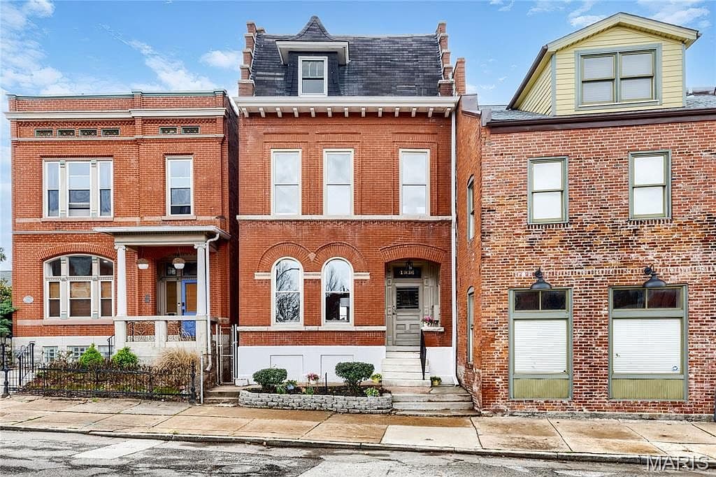 1936 Arsenal St Saint Louis MO 63118 - Image 2