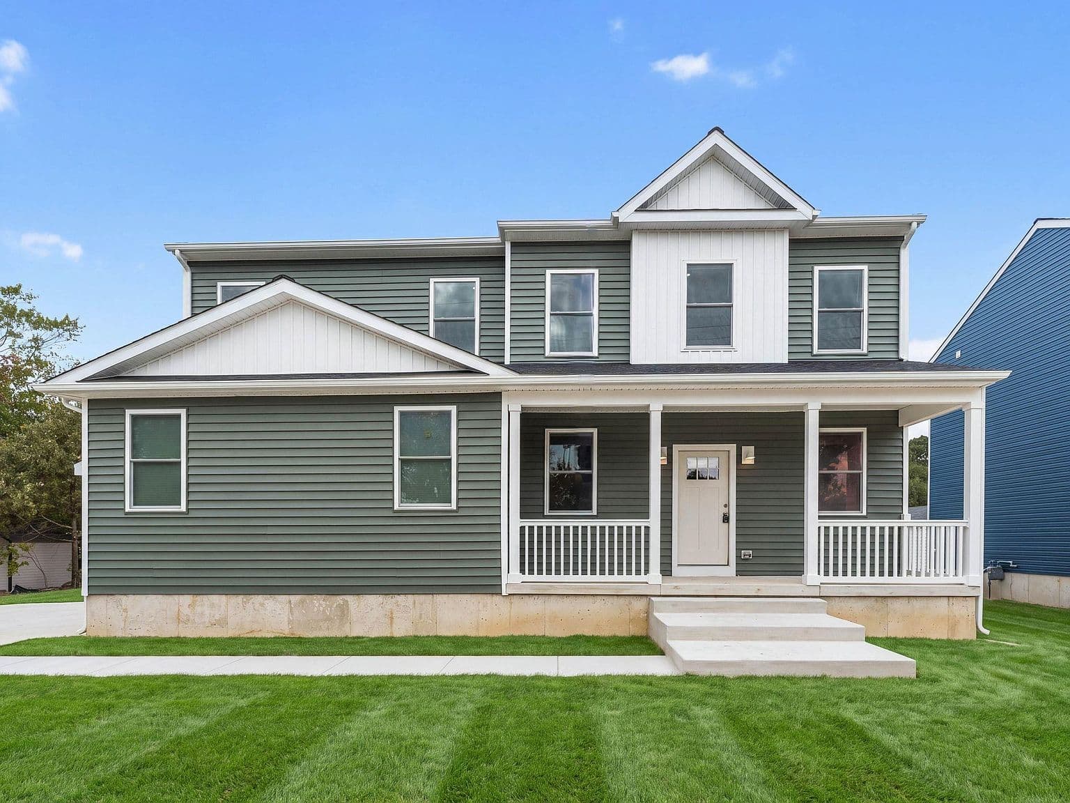 203 E Bates Ave - Image 3