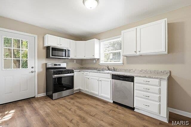 1444 Kathleen Dr - Image 2