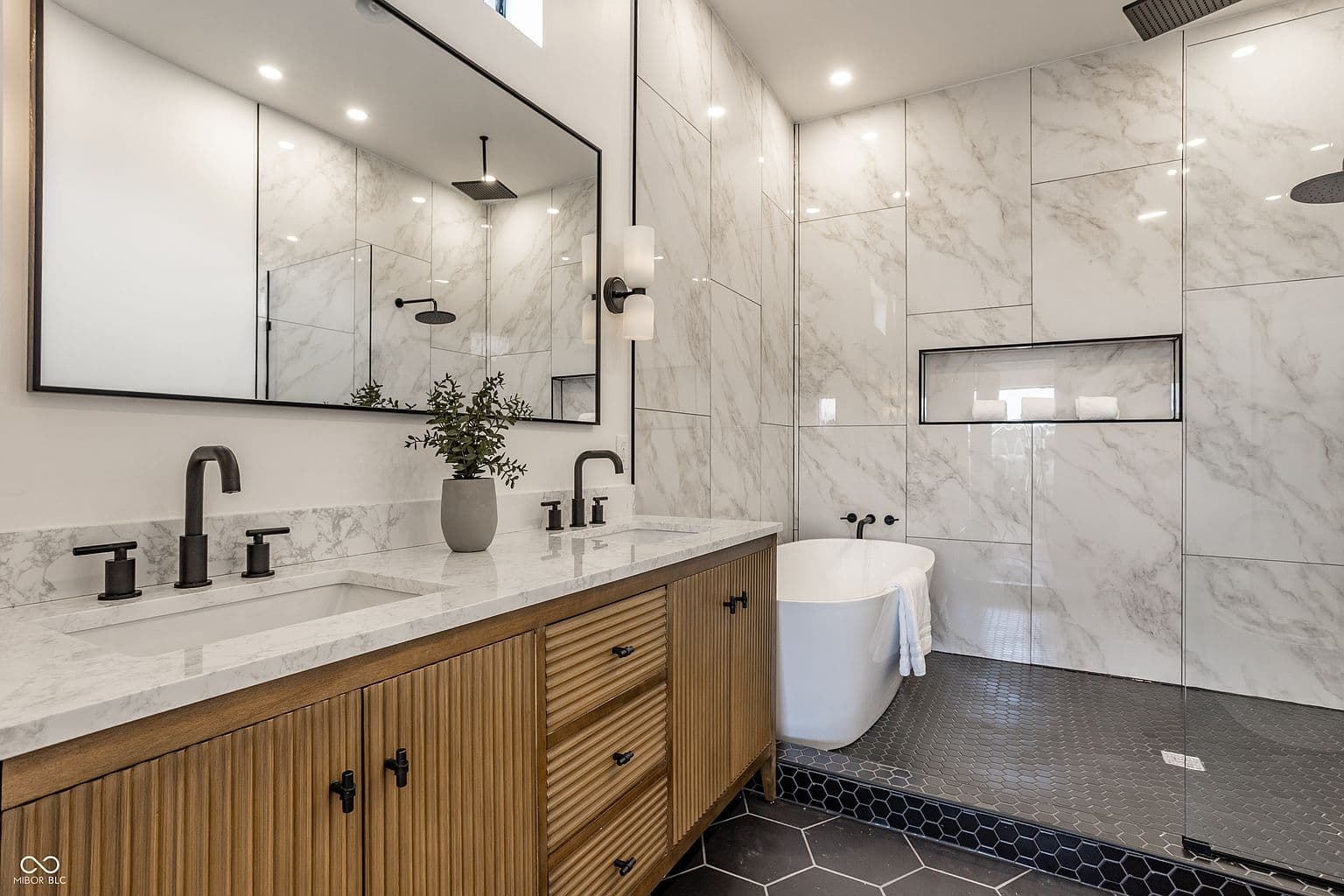 1344 Deloss St - Image 3