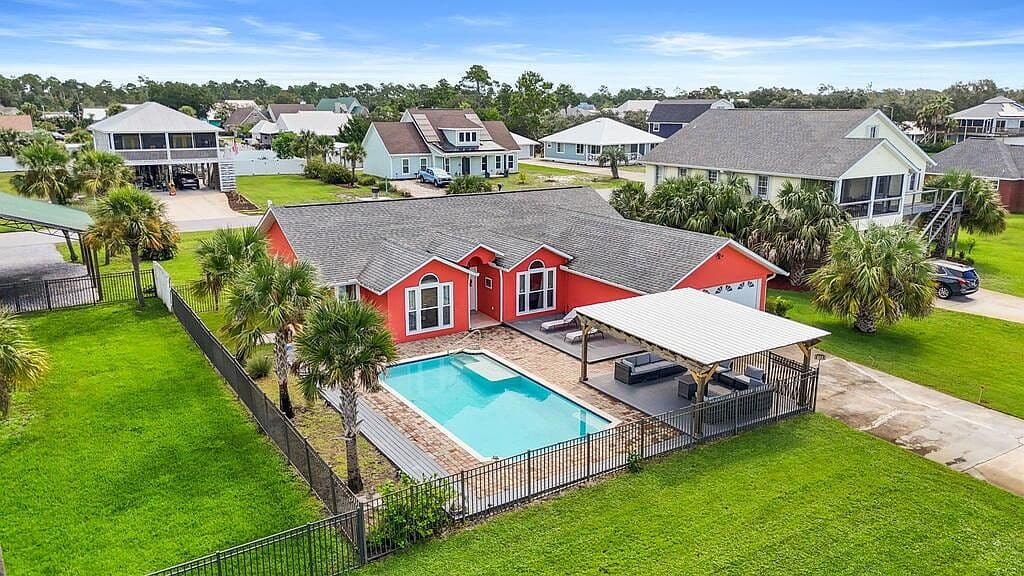 8108 Americus Ave
