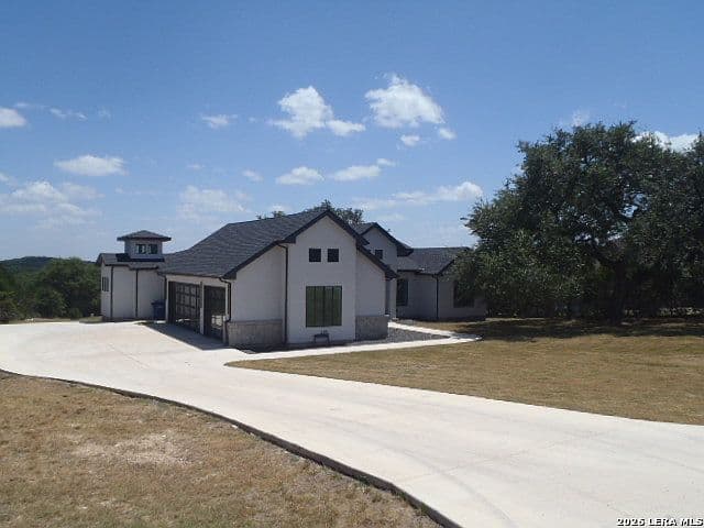 650 Shady Holw