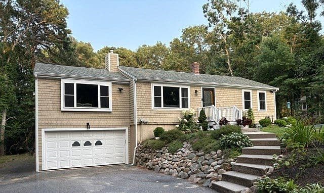 35 Braeburn Ct