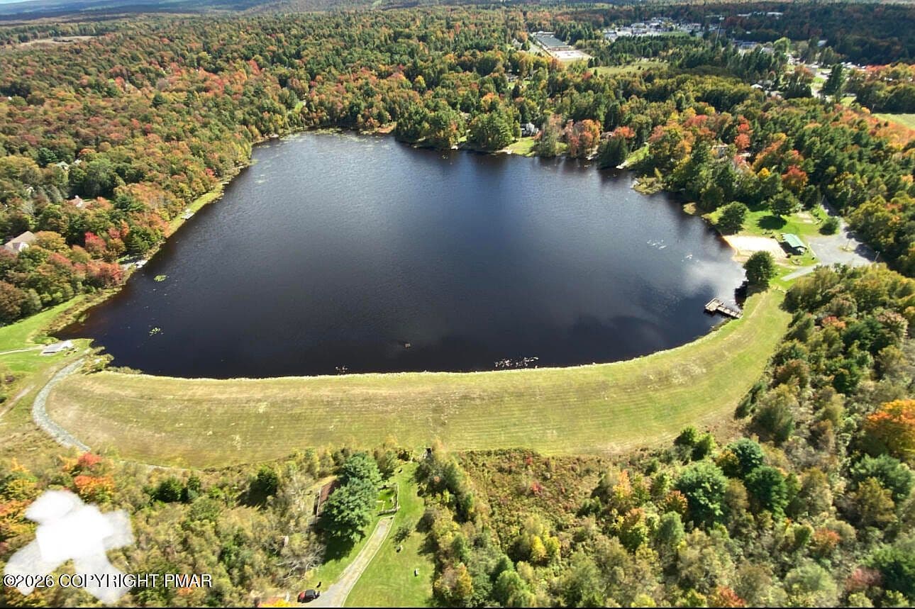 157 Greenwood Dr - Image 2