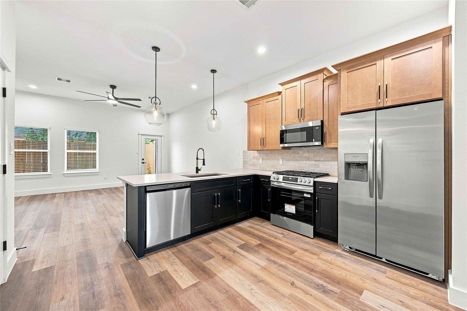 5416 Sonora St #A-B — photo 5