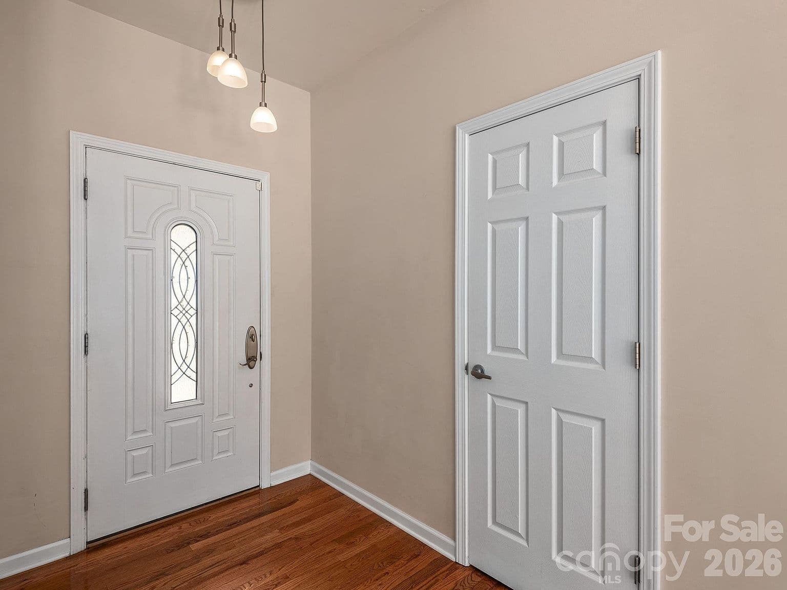509 Shamrock Dr - Image 2