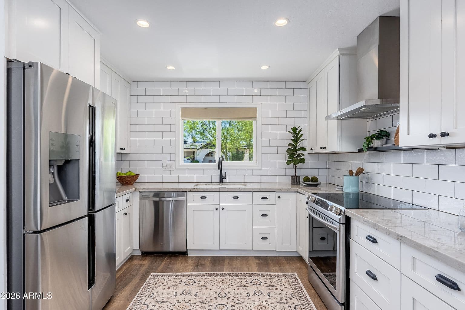 3934 E Altadena Avenue