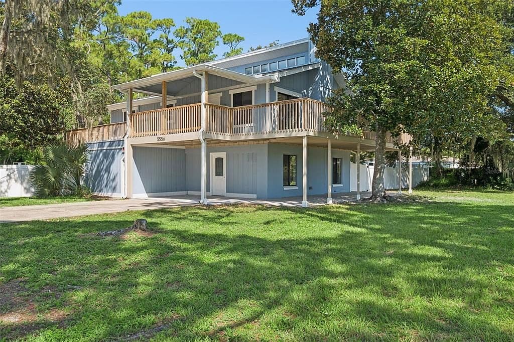 5556 S Lancewood Circle