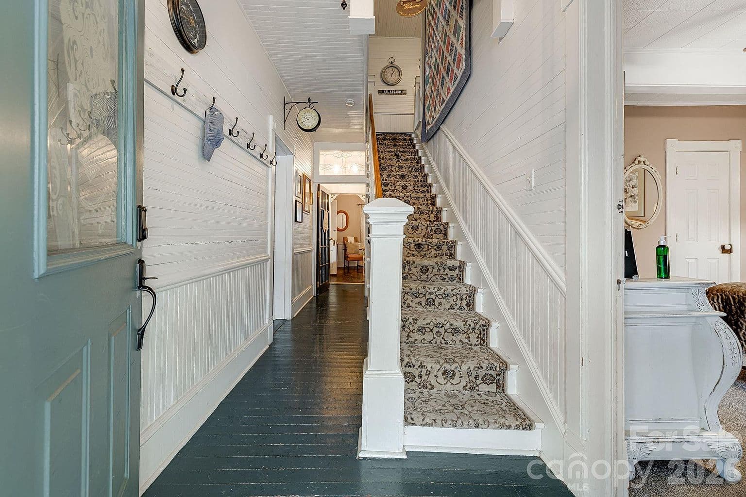 364 Haywood Rd — photo 6